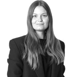 Julie Hesselø, Marketingmedarbejder